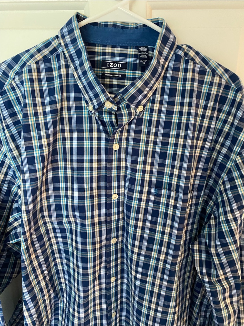 NWOT IZOD SZ XL-TALL  Men's Blue Plaid Button-Down, Long Sleeve Shirt. No Iron